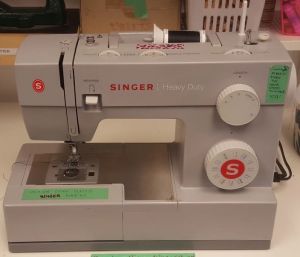 Singer-sewing-machine.jpg